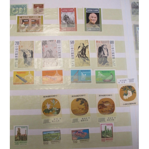 49 - Early to modern, M or U coln in various vols, incl Austria, China with 1971 50th Anniv of Communist ... 