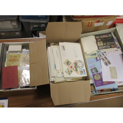 229A - Accumulation of part sorted mixed collectables, with ranges various world stamps, postcards, cigaret... 