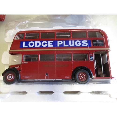 387 - Sun Star. 1/24 Scale Routemaster Buses with RM 2191 - CUV 191C No 2907 London Bitter decals to side,... 