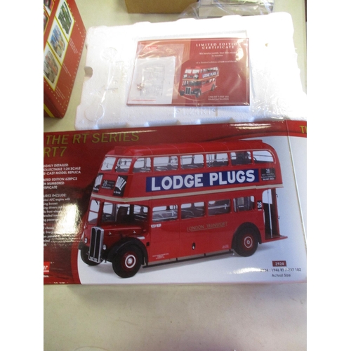 387 - Sun Star. 1/24 Scale Routemaster Buses with RM 2191 - CUV 191C No 2907 London Bitter decals to side,... 