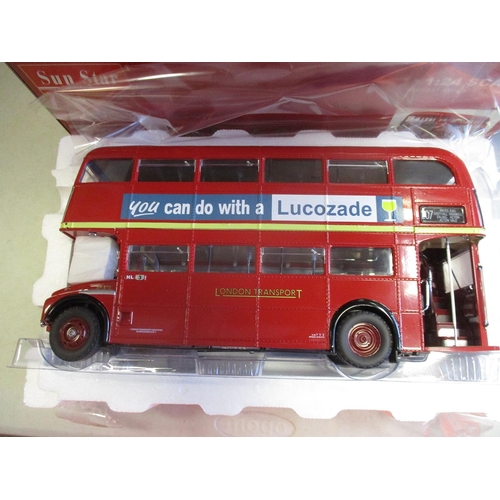 390 - Sun Star. 1/24 Scale Routemaster Buses with RM 870 - WLT 870 No 2908 