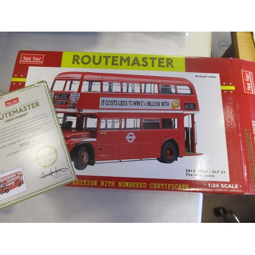 390 - Sun Star. 1/24 Scale Routemaster Buses with RM 870 - WLT 870 No 2908 