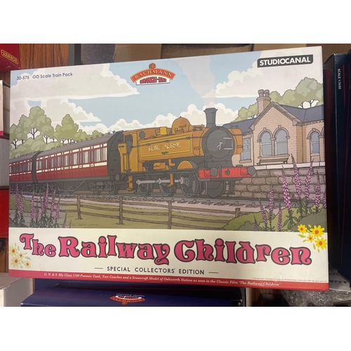 471 - Bachmann. OO gauge collection including The Railway children train set GNS Rly tank 0-6-0 No 30-575 ... 