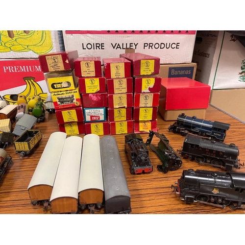 541 - TTR. Mostly unboxed collection with steam locomotives British Railways 781 0-4-0, LNER 7693 0-6-0, 6... 