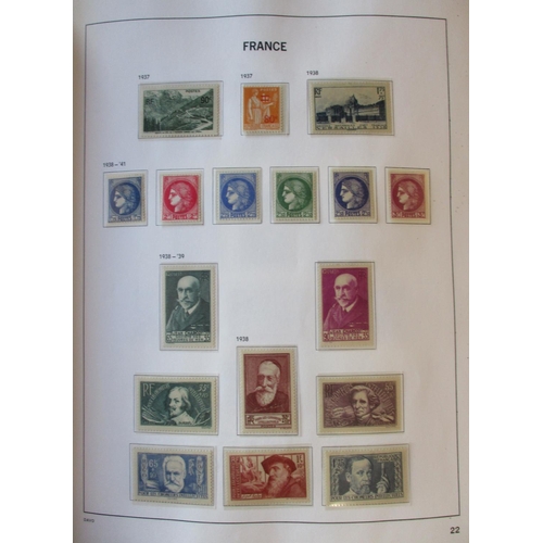 284 - France. 1932-1981 M/UM coln in illus Davo album (pages from 1849) incl 1937 Nat Museums 30c & 55c M,... 