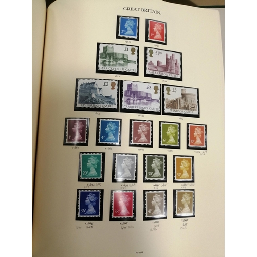 404 - UM decimal coln to 2008 in 12 vols. Incl commems, defins & bklts ranges. Face value £2302 (2B)