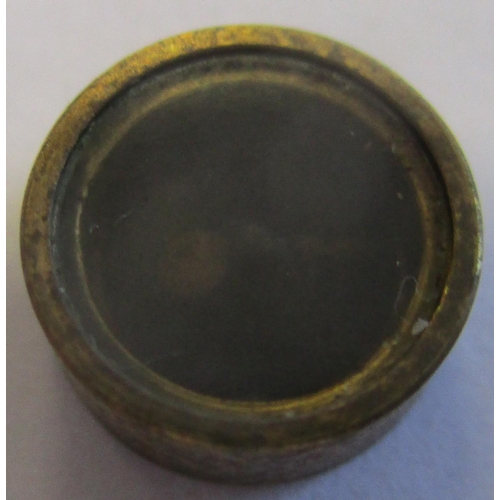 127 - WW2 RAF button containing escape compass, button by Gaunt & Son (naming party rubbed), compass 6mm a... 