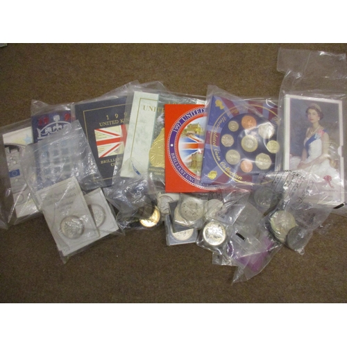 209 - Mainly 20th century collection, in mixed condition, with half crowns, florins, shillings, sixpence, ... 