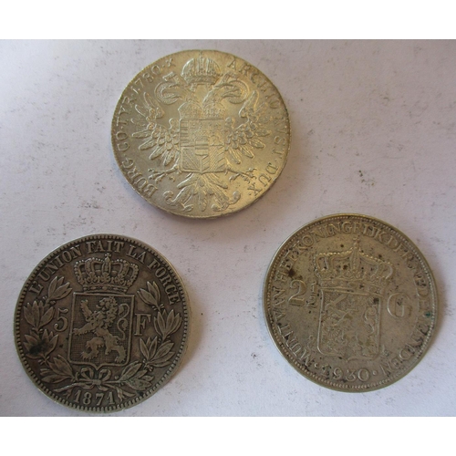 212 - 20th century collection in mixed condition, with crown 1935, 1937, half crowns, shillings, sixpence,... 