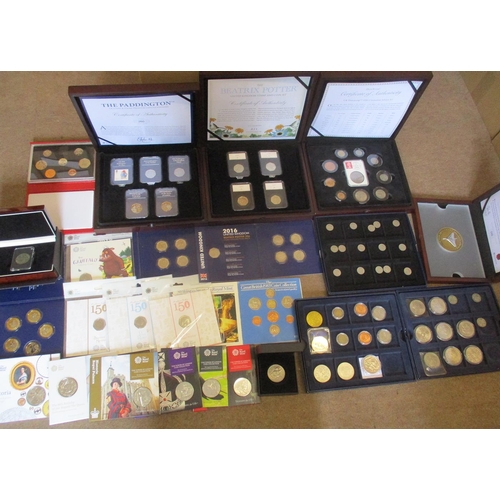 514 - Generally uncirculated collection, with GB deluxe proof set 1987 FDC, year pack 1983, £5 (6), £2 (5)... 