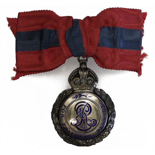 57 - 1908 KEVII Imperial Service (Wreath) Medal to Emma S. Davis in Elkington box of issue, with transmit... 