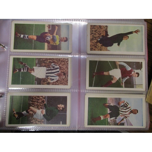 213 - Chix. 1953-6 Famous Footballers collection, generally good, in modern plastic album plus set in orig... 