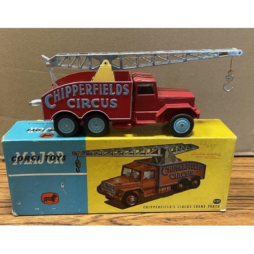 467 - Corgi. Chipperfields circus models with booking office No 426, circus Land Rover No 487, crane truck... 