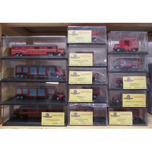 502 - Oxford Diecast. 1980s onwards Chipperfields Circus collection generally excellent in good to good pl... 