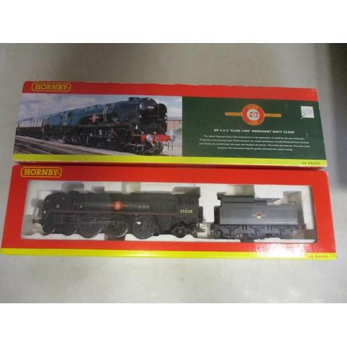 591 - Mainly Hornby 00 Gauge, but also some N Gauge included, with BR green 35028 Clan Line 4-6-2 No R2169... 