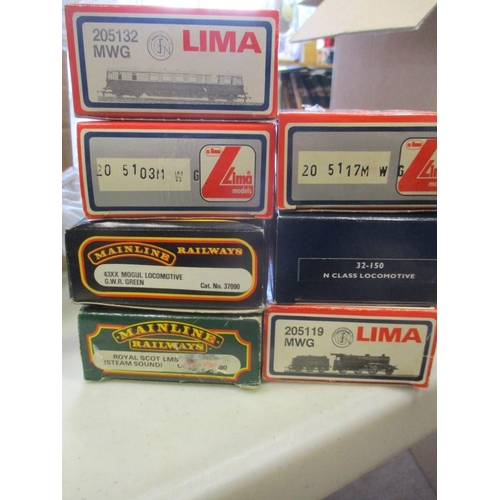 595 - Range of OO gauge locomotives, generally near mint to mint in very good to near mint boxes, with Bac... 