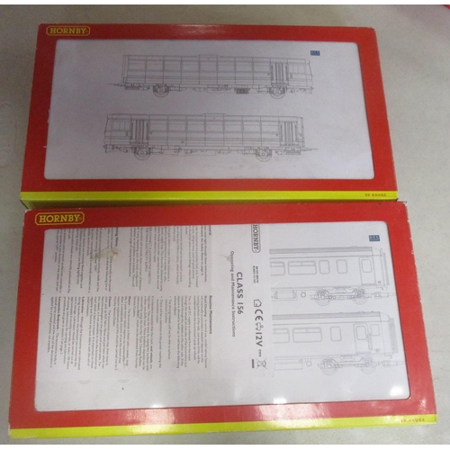 653 - Hornby. Twin sets with East Midlands Class 43 HST No R2948, Sprinter Class 155 No R2162A, Northwest ... 