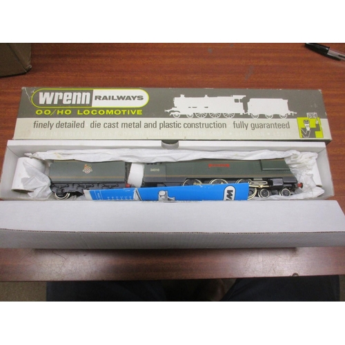 669 - Wrenn. W2291 OO gauge 'Sidmouth' BR green 4-6-2 locomotive No.34010, paint missing from tender, both... 