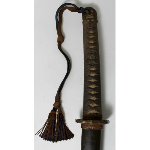 111 - WW2 era Japanese Army officer's shin-gunto and metal scabbard, with brown and blue tassels attached,... 