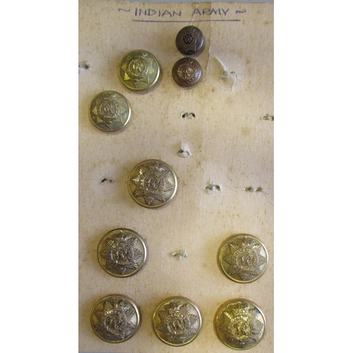 117 - Collection of military and civilian buttons in 4 boxes and loose, all world, mainly QV-KGVI, good ra... 