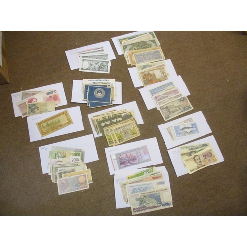 146 - Collection of mostly 20th century world banknotes, generally very fine or better, including Belgium,... 