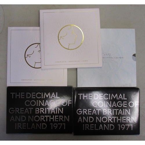 230 - Collection including proof cased sets FDC 1971 (2), £5 uncirculated folders (3), various Royal Mail ... 