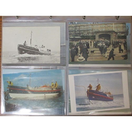 366 - Lifeboats. Comprehensive coln. in 9 modern albums of vintage and modern cards. Lifeboat launchings, ... 