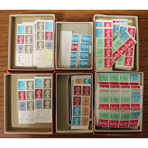 410 - 1986-2001 mint coln in Bklts Pres packs and loose. Face value £1,523 (B)