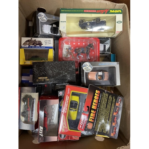 389 - Collection with Matchbox Collectables (10), Corgi Vanguards (20) approx, Lledo Days Gone (5) etc gen... 