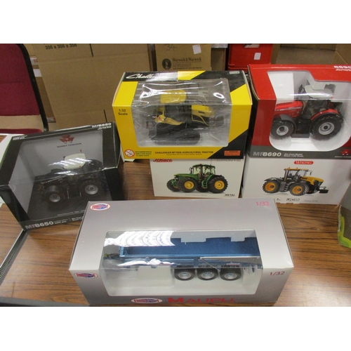 463 - Collection of 1:32 Farm machinery mint in excellent boxes featuring Universal Hobbies Claas Cougar M... 