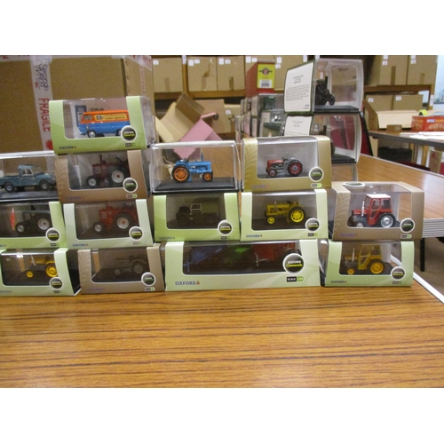 523 - Oxford Die Cast. Collection mint in excellent boxes with range of Great Dorset Steam Fair (11), Comm... 