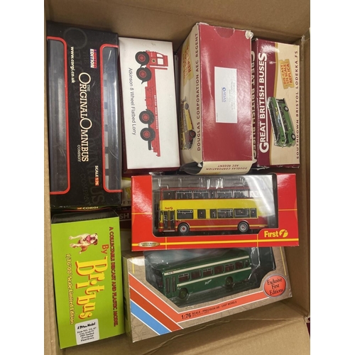 401 - Collection with Atlas Eddie Stobart (23), Greatest Show (9), Corgi lorries (5), Busses (10) plus ran... 