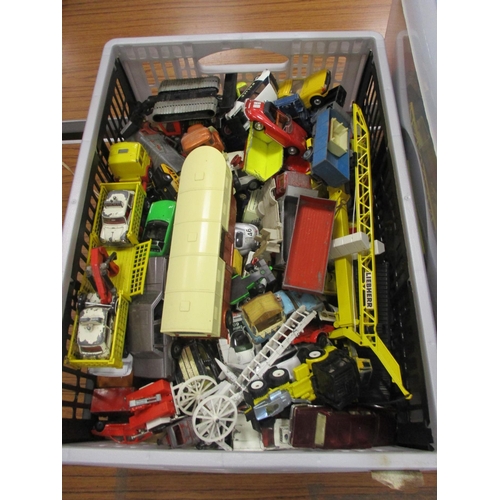 449 - Collection of Cars and Lorries boxed and unboxed in mixed condition with Burago, Matchbox, Corgi and... 