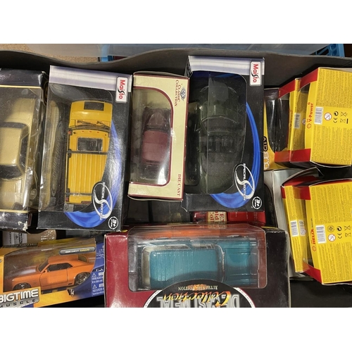 390 - Collection with Corgi (20), Disney Pixar (6), Matchbox MOY (6), 1/72 Oxford (20), tanks in plastic d... 