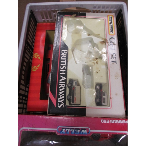 449 - Collection of Cars and Lorries boxed and unboxed in mixed condition with Burago, Matchbox, Corgi and... 