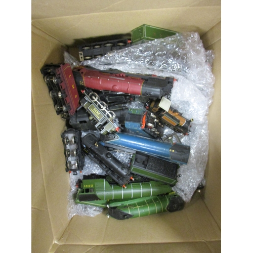 574 - OO gauge collection of unboxed locomotives generally good to good plus, some modified, including exa... 