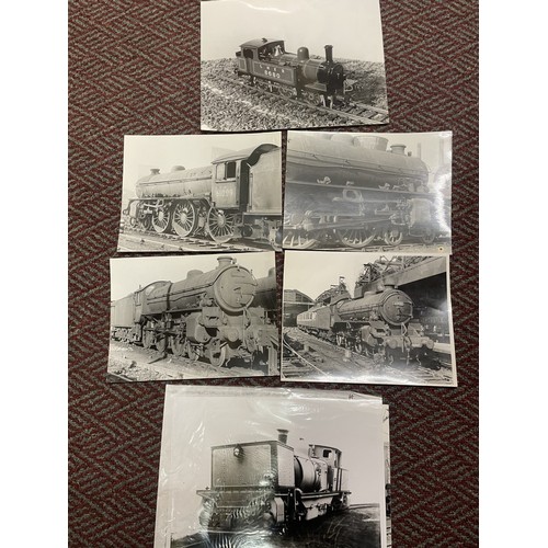 361 - Collection of mainly railway related b/w photos and slides including locomotives, some steam tractio... 