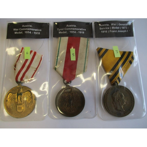 62 - World range including Greece (5) 1940 War Cross 3rd Class, 1940 Medal For Outstanding Acts, 1940-41 ... 