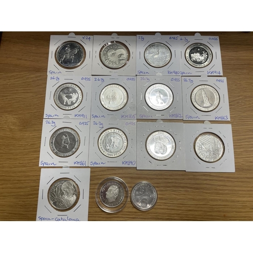 629 - Spain. Silver collection with uncirculated 5 ECU 1989, 1990, 12 euro 2002 plus proofs FDC including ... 