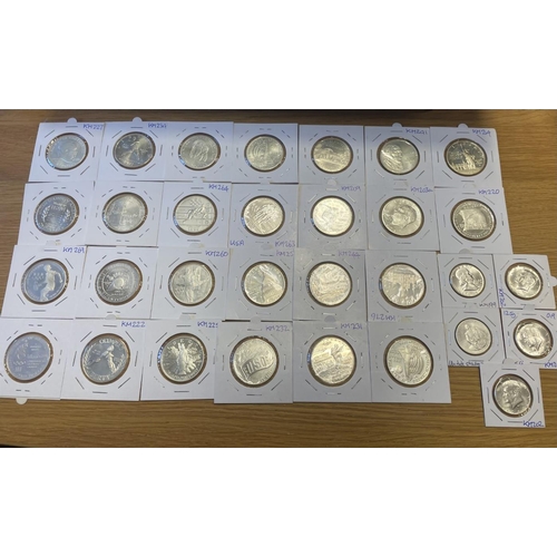 634 - USA. Silver collection with uncirculated dollars including 1971, 1983, 1992-1995, half dollars with ... 