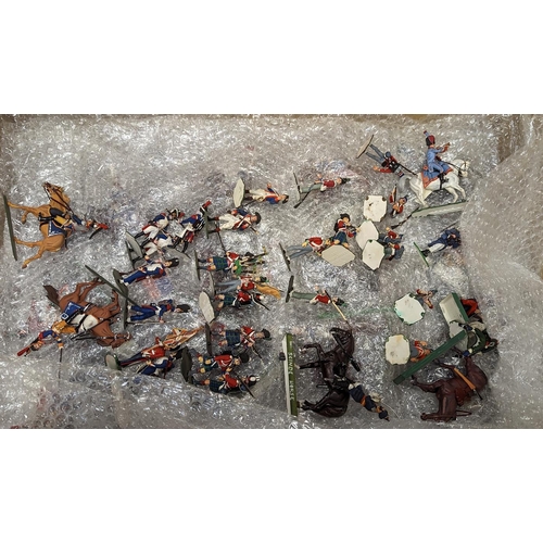 289 - Collection of American civil war to WWII soldiers, approx. 70mm in scale, in various positions, gene... 