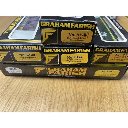 549 - Graham Farish. Collection of boxed N gauge locomotives including diesel D9021 No 8414, 8 No 8179, 19... 