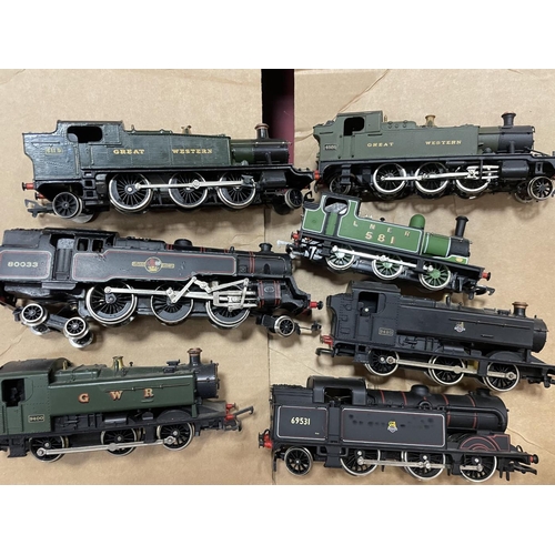 593 - Collection with OO gauge unboxed tank locomotives including Lima GWR 9400 0-6-0, Hornby Dublo Britis... 