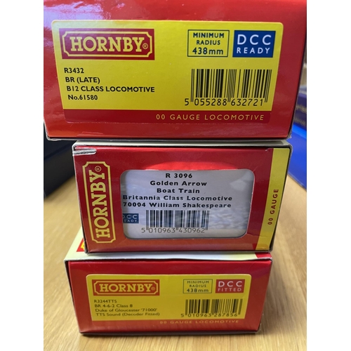 660 - Hornby. Collection of boxed OO gauge DCC fitted/ ready steam locomotives with tenders including Will... 