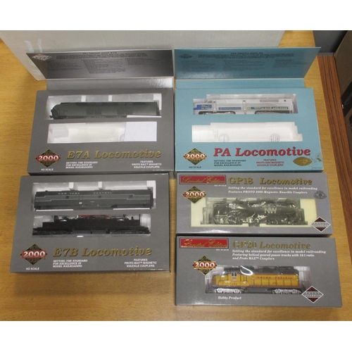 672 - Life-Like Trains. HO gauge Proto 2000 Series collection of American outline locomotives generally ex... 