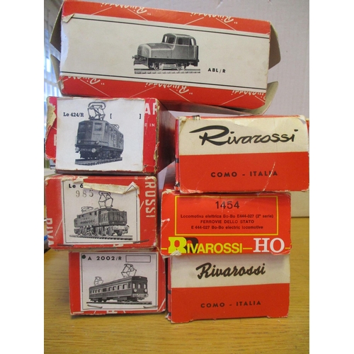 679 - Rivarossi. HO gauge collection generally good to excellent in fair to good boxes including locomotiv... 