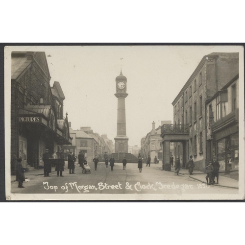 111 - Wales. Misc. coln. of loose cards of North and South Wales with better RPs and Ptd. noted. Towns, vi... 