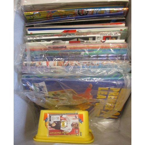 18 - Accumulation of various complete and part sets in booklets, albums, frames and loose, generally good... 