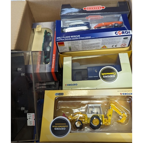 251 - Collection of model cars and aircraft, generally very good in very good boxes where available, with ... 