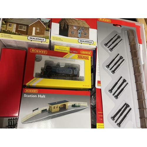 365 - Hornby. Boxed collection with Family Fun Project starter pack set, tanks including Mosley Tarmacadam... 